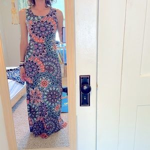 Colorful summer maxi dress!